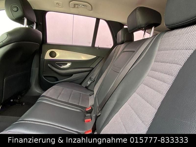Usata Mercedes E220 194 CV (142 kW) 2017 Argento Berlina