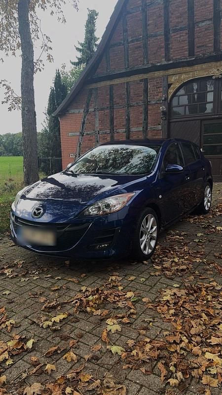 Blau Gebraucht 2011 Mazda 3 Limousine | 7.000 € (Teuer) - Bild 1/4