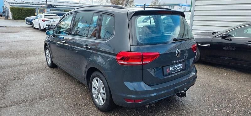 Gebraucht VW Touran 150 PS (110 kW) 2023 Grau Van / Kleinbus