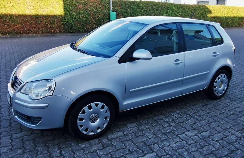 Silber Gebraucht 2005 VW Polo Kleinwagen | 2.399 € (Etwas zu teuer) - Bild 1/4
