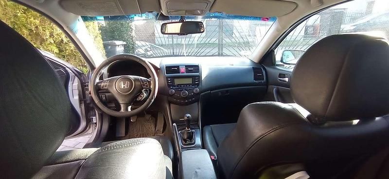 Gebraucht Honda Accord Comfort 155 PS (114 kW) 2007 Silber Kombi