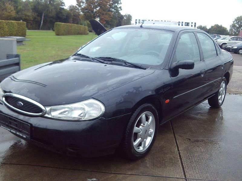 Schwarz Gebraucht 1998 Ford Mondeo Limousine | 690 € (Superpreis) - Bild 1/4