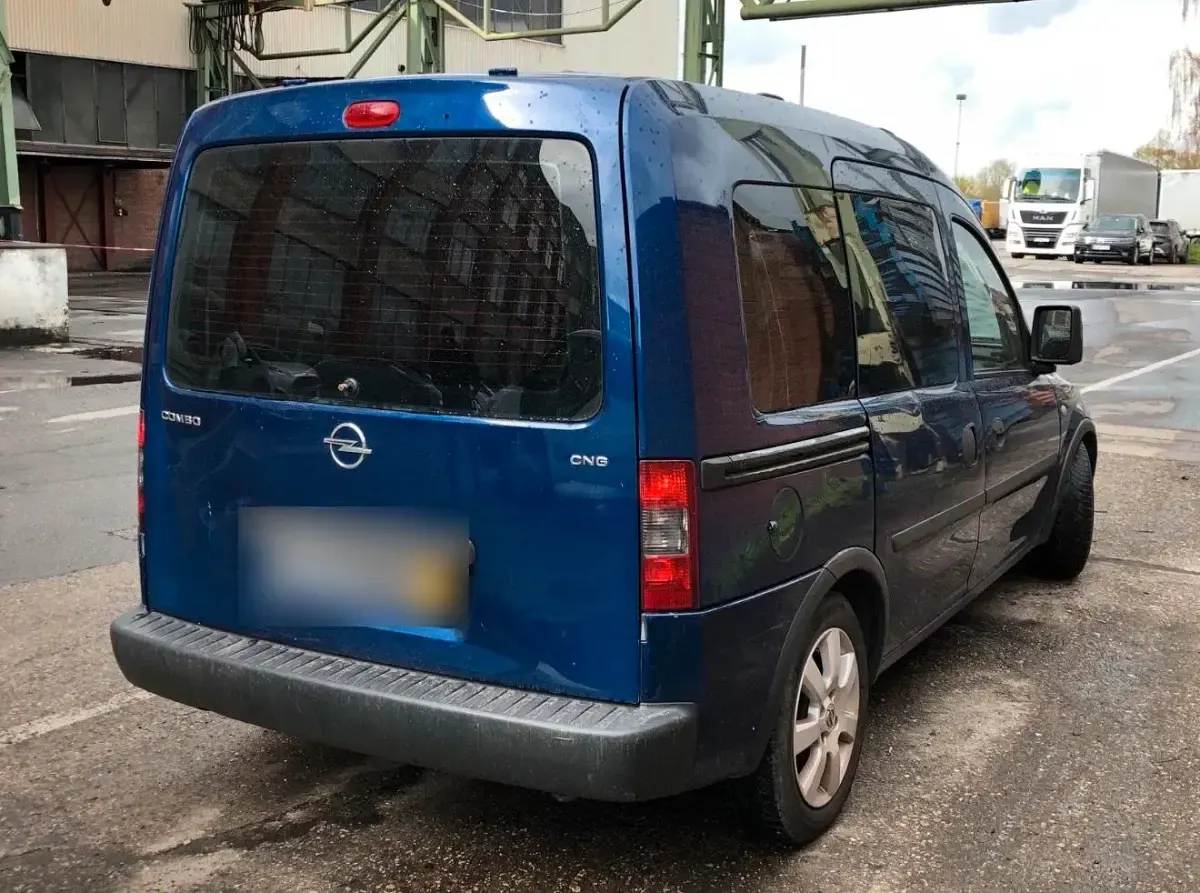Second-hand Opel Combo 94 CP (69 kW) 2007 Albastru Monovolum