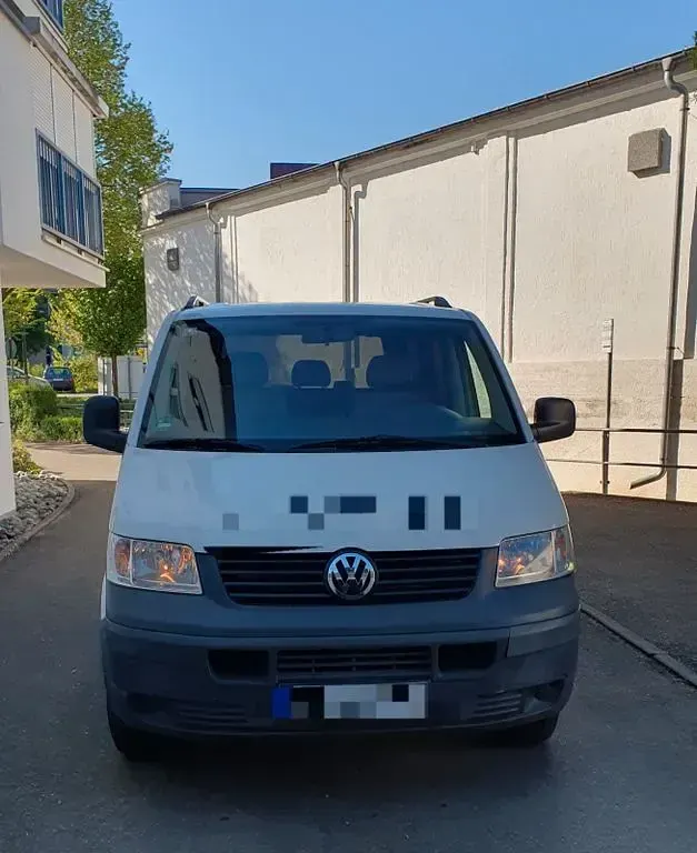 Gebraucht VW T5 131 PS (96 kW) 2009 Grau Van
