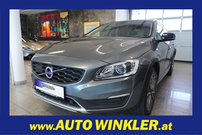 Silber Gebraucht 2018 Volvo V60 CC Kinetic Kombi | 13.680 € (Superpreis) - Bild 1/3