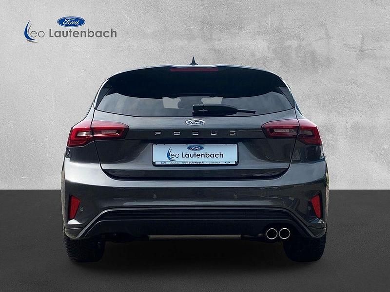 Gebraucht Ford Focus ST-Line 125 PS (91 kW) 2024 Magneticgrau (metallic) Limousine