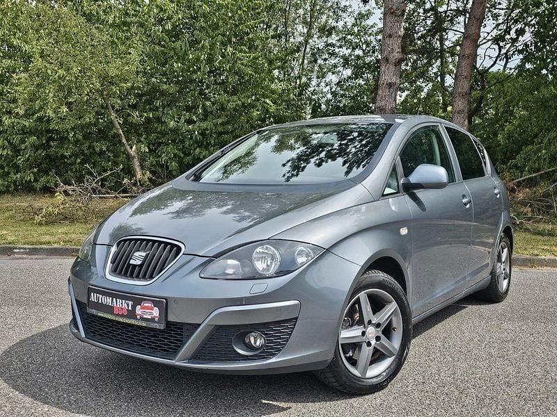 Grau Gebraucht 2014 Seat Altea 4You Van / Kleinbus | 5.999 € (Fairer Preis) - Bild 1/4
