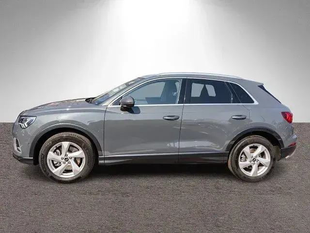 Gebraucht Audi Q3 Advanced Plus 193 PS (141 kW) 2024 Nanograu metallic SUV