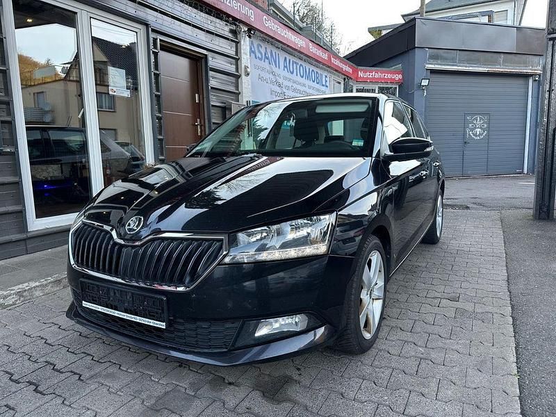 Schwarz Gebraucht 2019 Skoda Fabia Cool Plus Limousine | 5.650 € (Etwas zu teuer) - Bild 1/4
