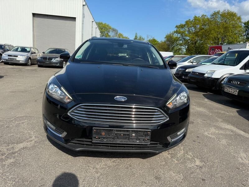Gebraucht Ford Focus 125 PS (91 kW) 2017 Schwarz Kombi