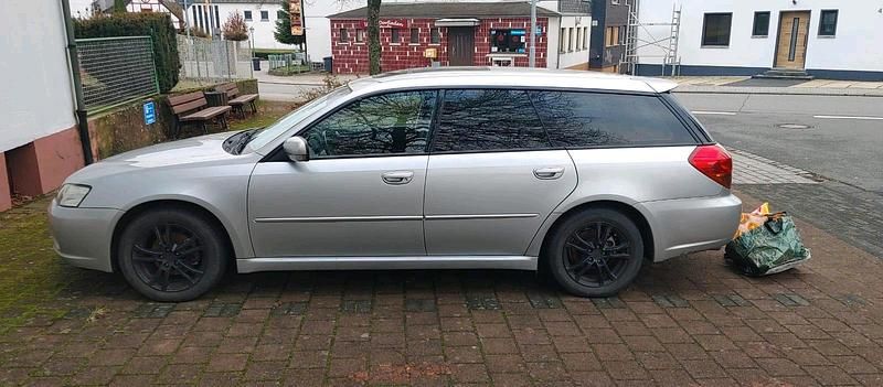 Silber Gebraucht 2006 Subaru Legacy Kombi | 3.000 € (Fairer Preis) - Bild 1/4