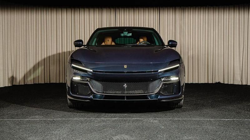 Usata Ferrari Purosangue 725 CV (533 kW) 2025 Blu SUV