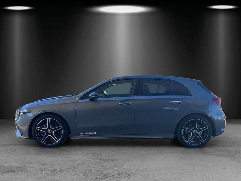 Gebraucht Mercedes A220 AMG 190 PS (139 kW) 2025 lack mountaingrau Kleinwagen