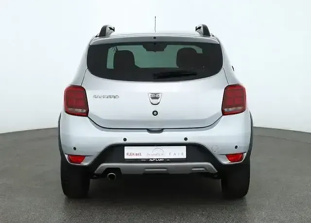 Gebraucht Dacia Sandero Prestige 90 PS (66 kW) 2019 Grau SUV