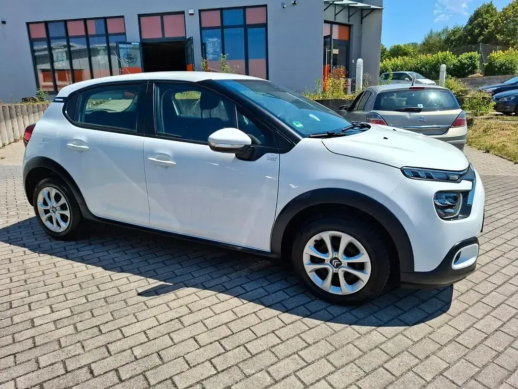 Gebraucht Citroën C3 PureTech 83 PS (61 kW) 2024 Weiß Limousine