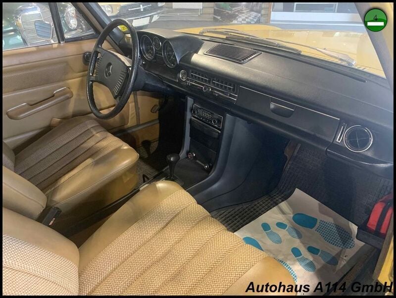Gebraucht Mercedes W115 143 PS (105 kW) 1973 Gelb Limousine