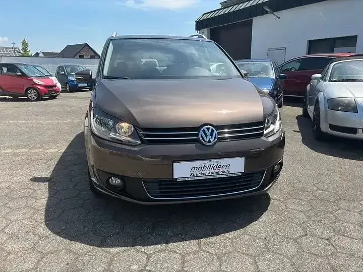 Gebraucht VW Touran 140 PS (102 kW) 2012 Braun Van / Kleinbus
