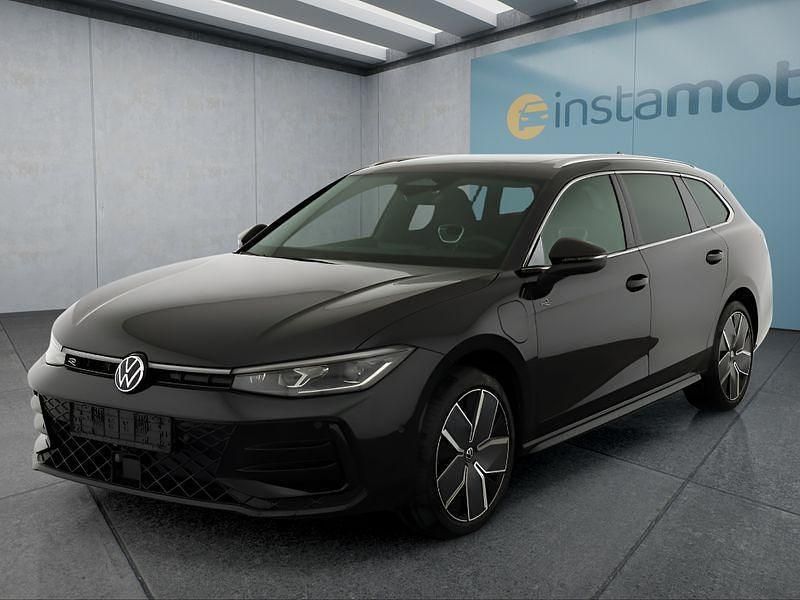 Schwarz Neu 2025 VW Passat Kombi | 50.349 € (Superpreis) - Bild 1/4