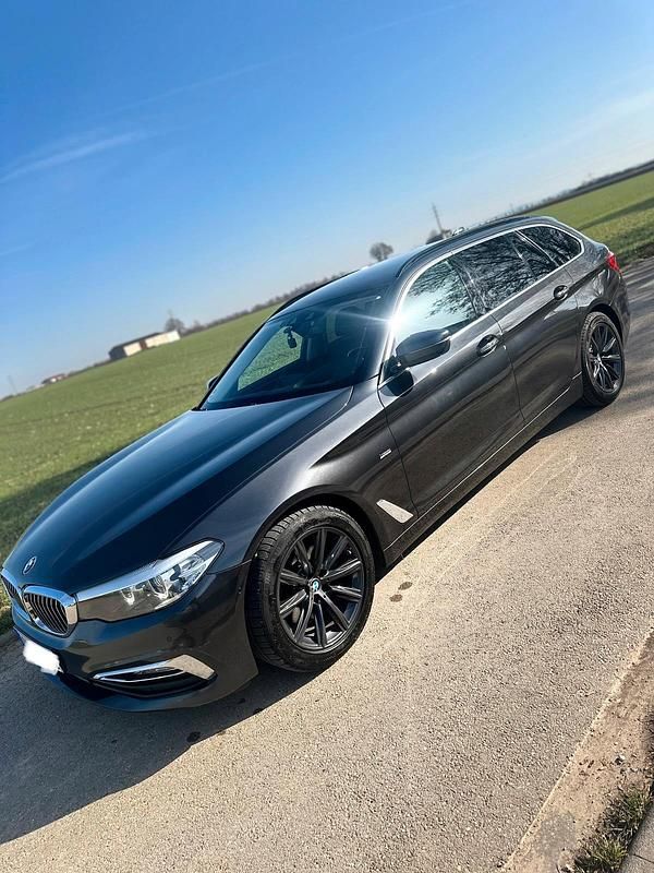 Gebraucht BMW 520 Luxury Line 190 PS (139 kW) 2017 Grau Kombi