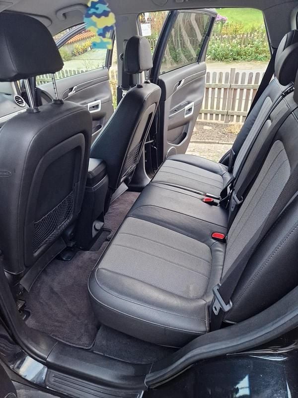 Gebraucht Opel Antara 163 PS (119 kW) 2014 Schwarz SUV