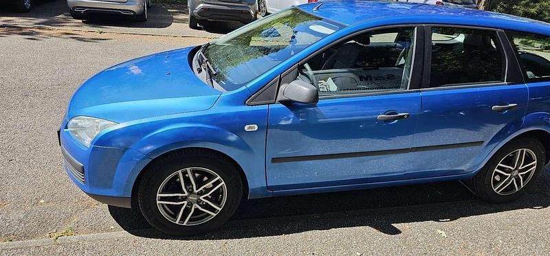 Gebraucht 2005 Ford Focus Trend Kombi | 1.599 € (Fairer Preis) - Bild 1/4