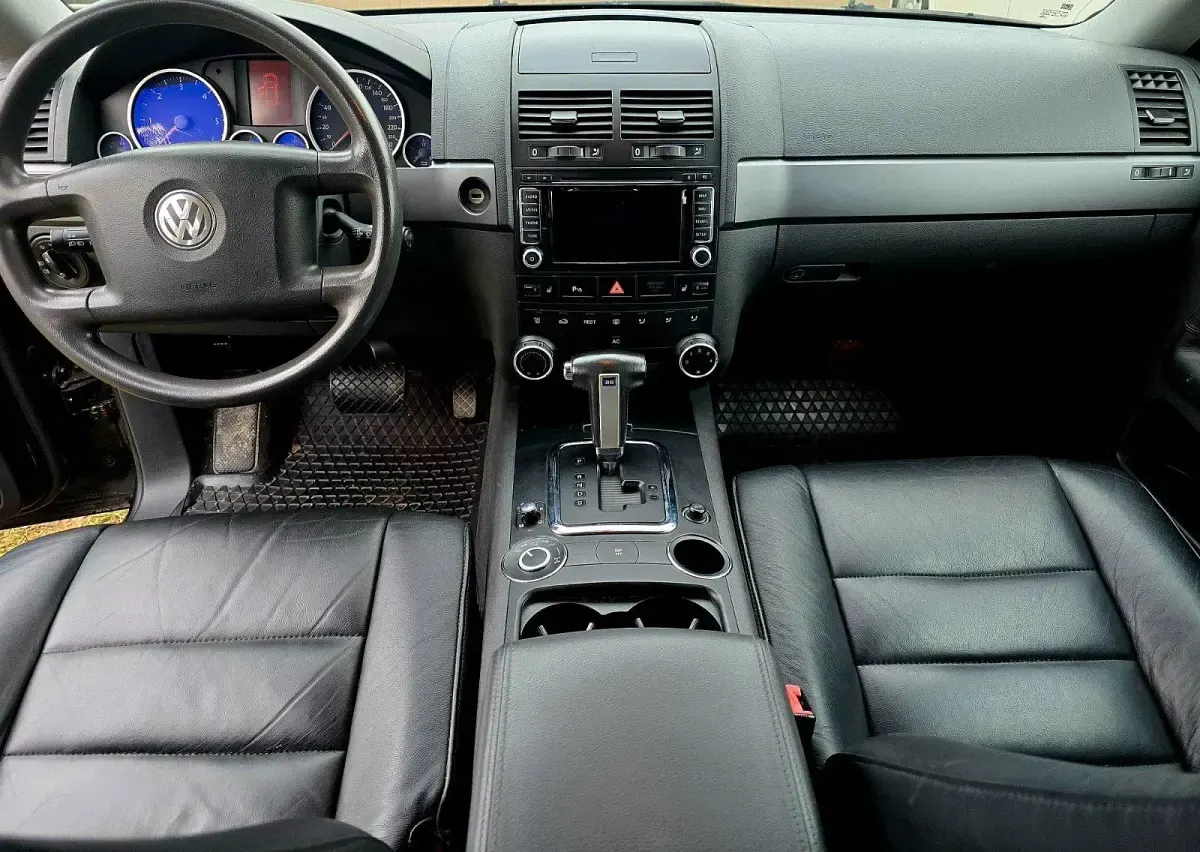 Gebraucht VW Touareg R 175 PS (128 kW) 2008 Schwarz SUV