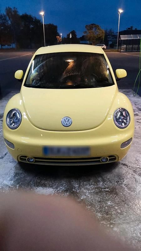 Gelb Gebraucht 1999 VW Beetle Kleinwagen | 1.500 € - Bild 1/4