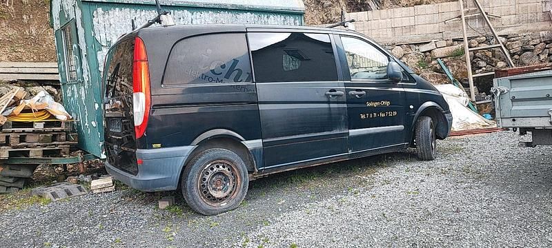 Gebraucht Mercedes Vito 95 PS (69 kW) 2004 Schwarz Van