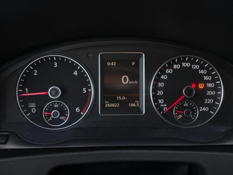 Second-hand VW T5 179 CP (131 kW) 2015 Negru Van