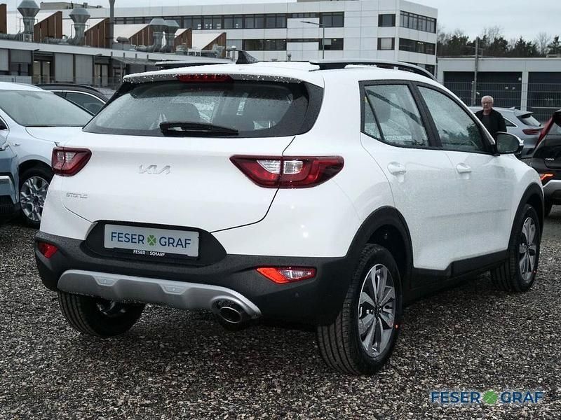 Uusi Kia Stonic Vision 101 HP (74 kW) 2025 Valkoinen Katumaasturi