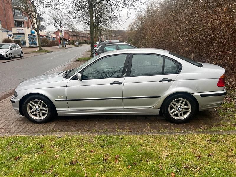 Gebraucht BMW 320 1999 Grau Limousine