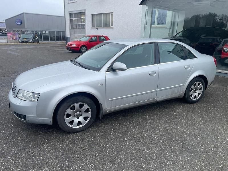 Gebraucht Audi A4 102 PS (75 kW) 2004 Silber Limousine