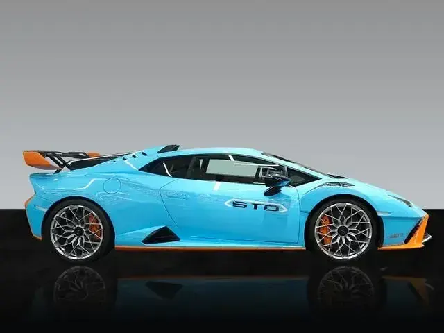 Second-hand Lamborghini Huracán 640 CP (470 kW) 2024 Albastru