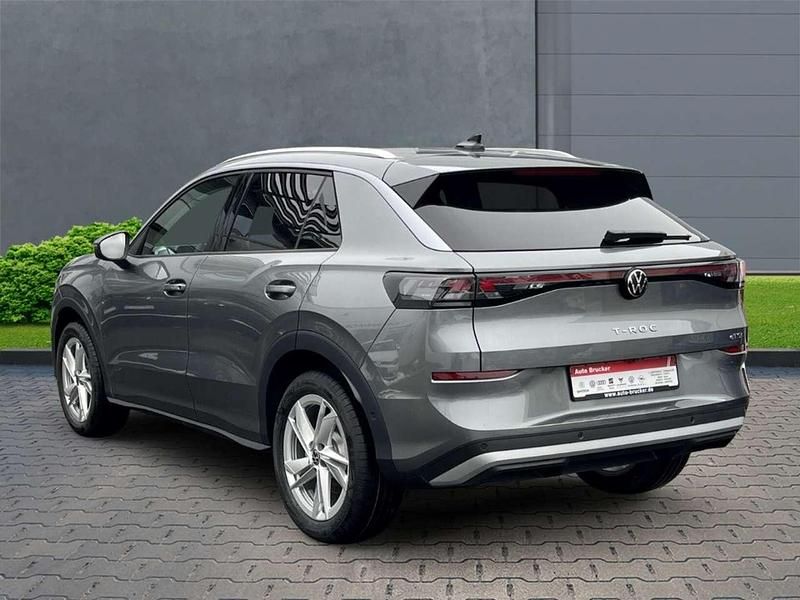 Neu VW T-Roc Style 150 PS (110 kW) 2026 Wolf grey metallic SUV