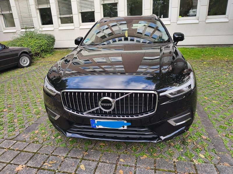 Schwarz Gebraucht 2019 Volvo XC60 Inscription SUV | 26.500 € (Fairer Preis) - Bild 1/4
