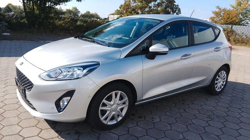 Grau Gebraucht 2019 Ford Fiesta Cool & Connect Kleinwagen | 6.990 € (Superpreis) - Bild 1/4