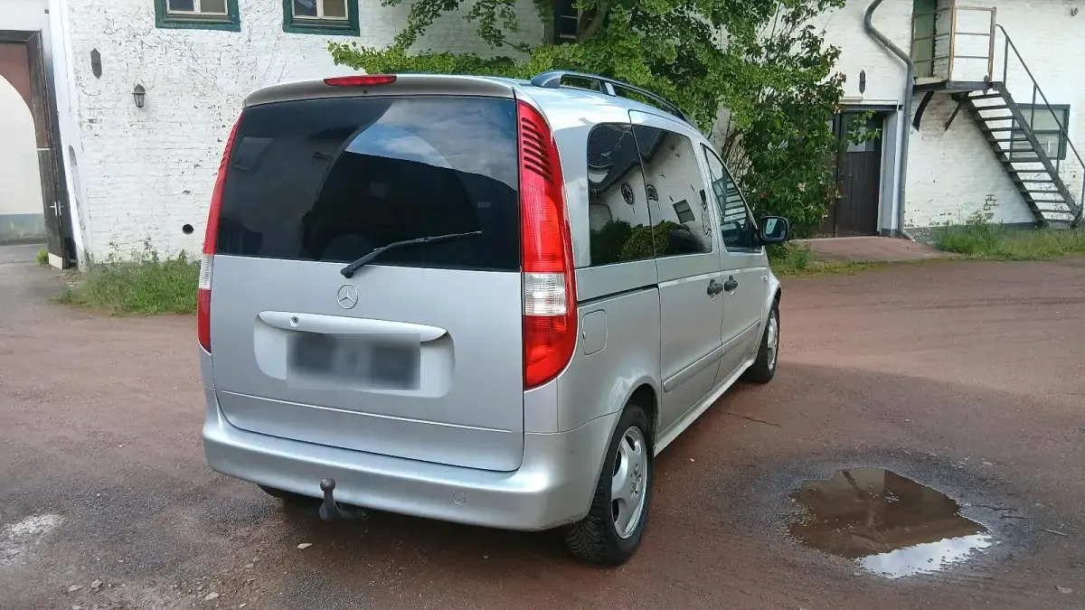 Gebraucht Mercedes Vaneo 80 PS (58 kW) 2003 Silber Van / Kleinbus