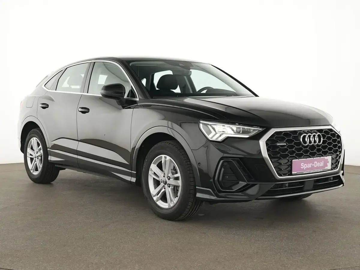 Gebraucht Audi Q3 Sportback Business 200 PS (147 kW) 2022 Mythosschwarz SUV