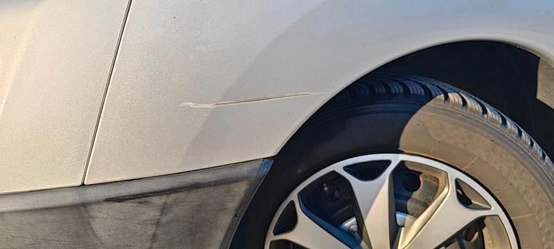 Gebraucht Peugeot TePee 128 PS (94 kW) 2012 Silber Van / Kleinbus