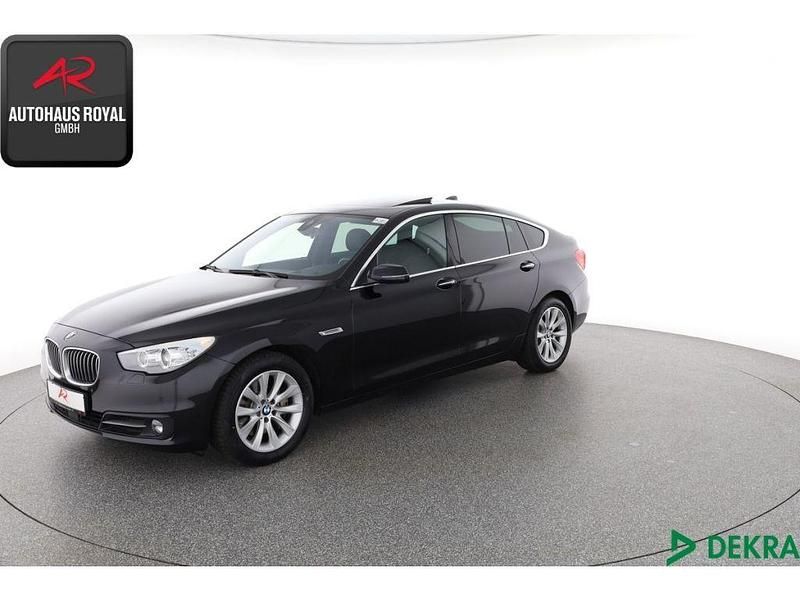 Schwarz (metallic) Gebraucht 2016 BMW 520 Limousine | 21.880 € (Teuer) - Bild 1/4