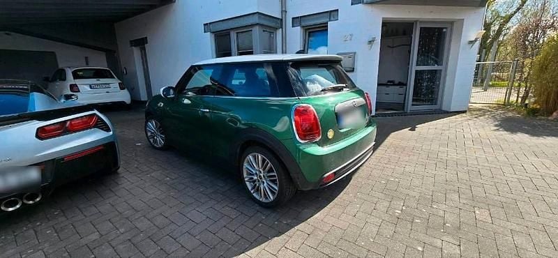 Second-hand Mini Cooper SE 135 kW (184 CP) 2020 Verde Hatchback