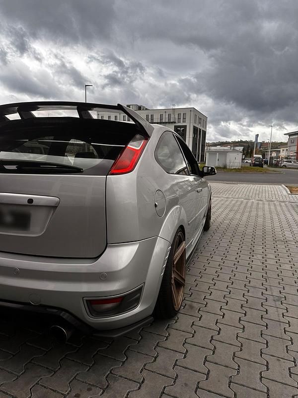 Gebraucht Ford Focus ST 272 PS (200 kW) 2007 Silber Coupé