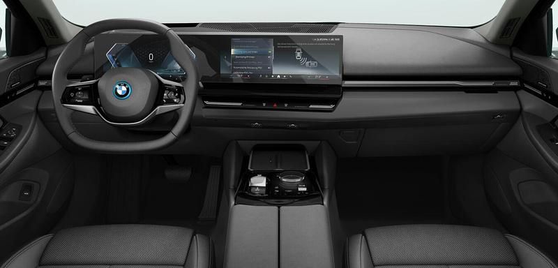 Gebraucht BMW 530e Comfort Edition 299 PS (219 kW) 2024 Grau Limousine