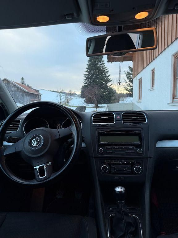 Gebraucht VW Golf Team 105 PS (77 kW) 2010 Silber Limousine