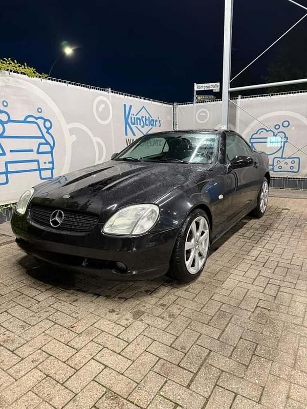 Schwarz Gebraucht 1998 Mercedes SLK230 Cabrio | 3.999 € (Fairer Preis) - Bild 1/4