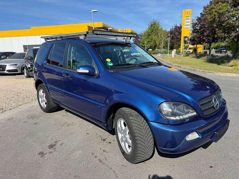 Gebraucht Mercedes ML320 218 PS (160 kW) 2001 Blau SUV