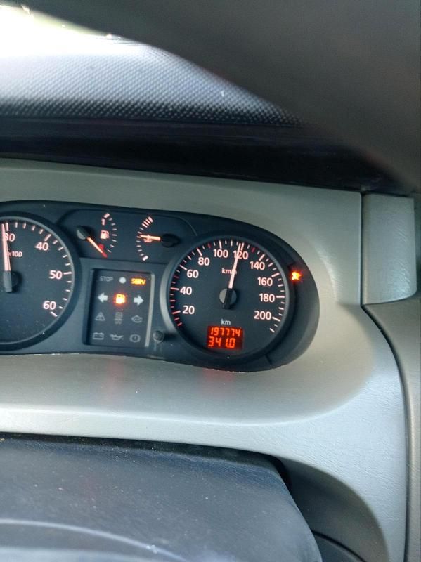 Gebraucht Renault Trafic 165 PS (121 kW) 2003 Weiß Van / Kleinbus