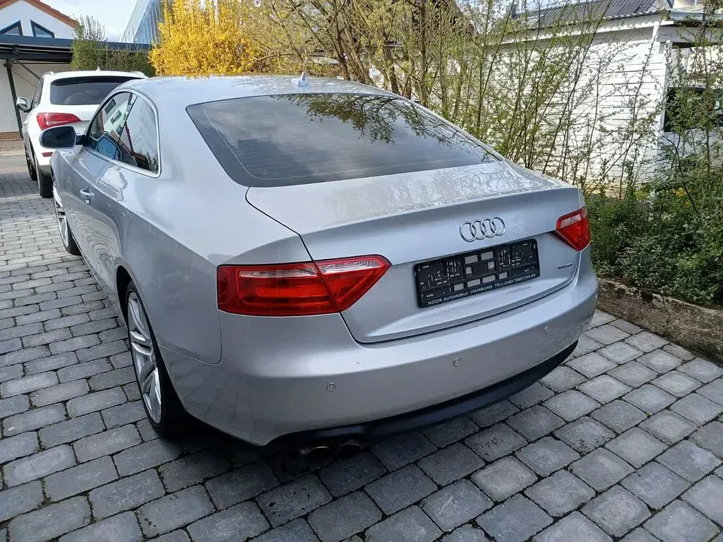 Second-hand Audi A5 S-Line 211 CP (155 kW) 2010 Argintiu Coupe