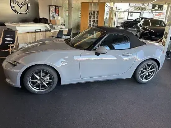 Gebraucht Mazda MX5 Exclusive-Line 132 PS (97 kW) 2025 Grau Cabrio