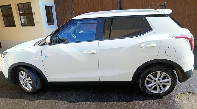 Gebraucht SsangYong Tivoli Quartz 116 PS (85 kW) 2018 Weiß SUV